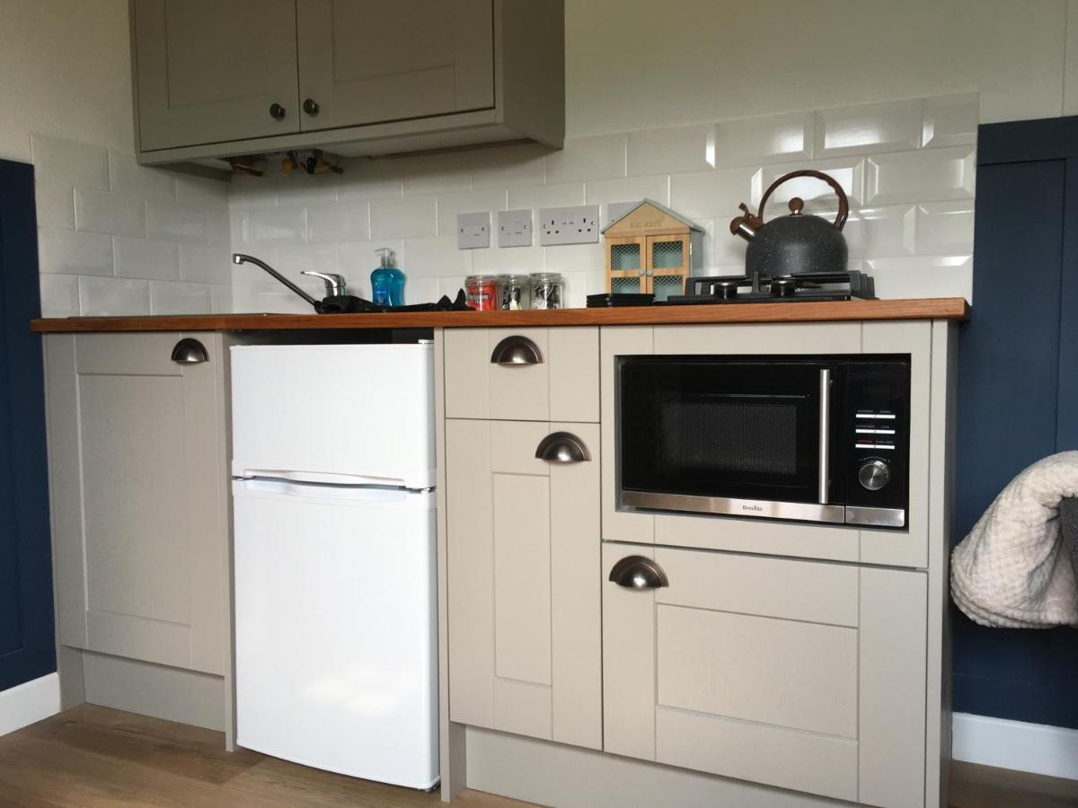Rosemary Shepherds Hut, Clay Bank Huts Ingleby Greenhow Eksteriør bilde