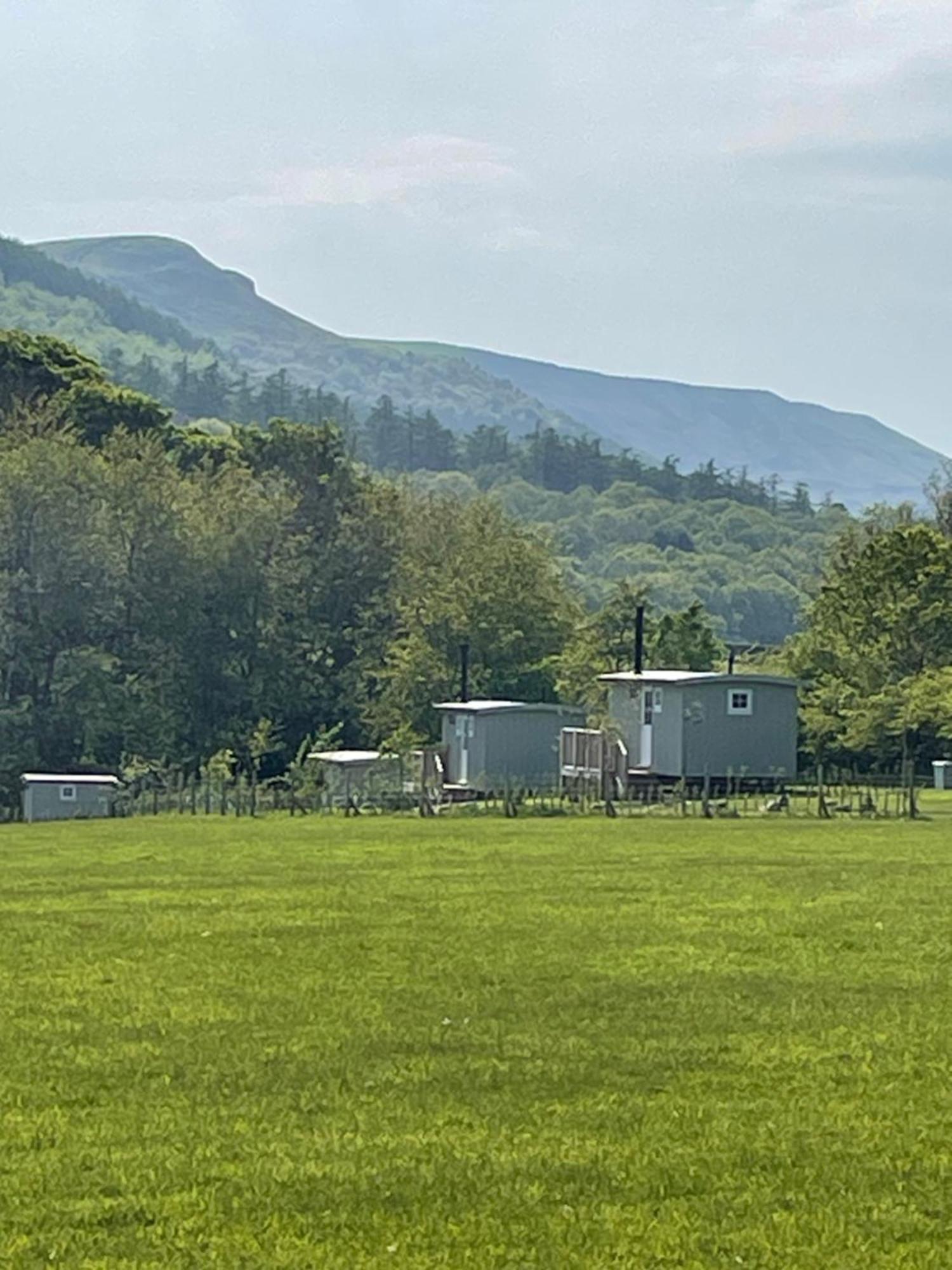 Rosemary Shepherds Hut, Clay Bank Huts Ingleby Greenhow Eksteriør bilde